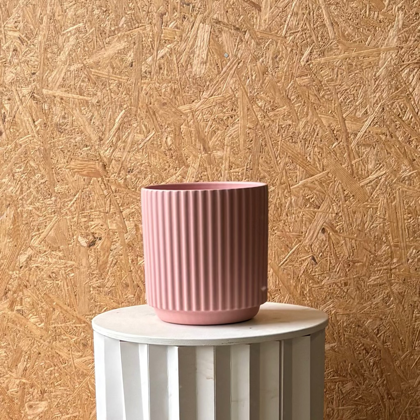 Medium Vases
